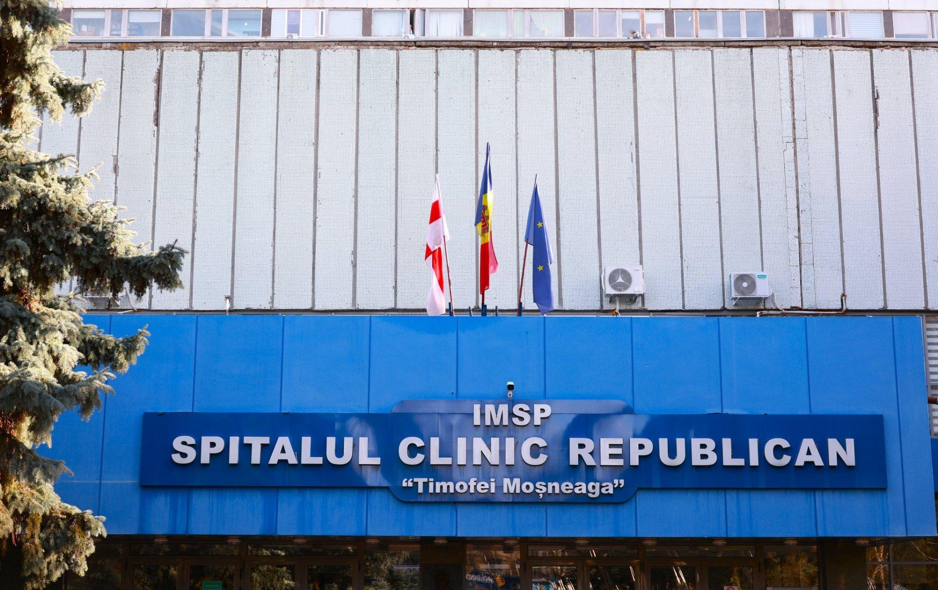 Administrația Spitalului Republican confirmă că angajații au primit salarii mai mici. Motivul – lipsa banilor în bugetul instituției