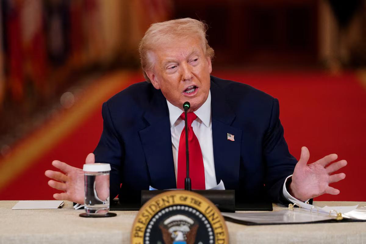 Trump anunță că a reimpus blocada navală asupra Iranului: taxe de 20% pentru toate mărfurile transportate prin Strâmtoarea Ormuz