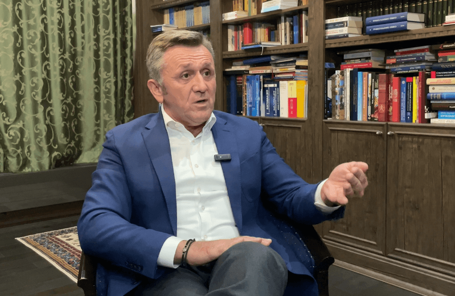 ATITUDINI | Iurie Ciocan: Un singur partid, o singură poartă. De ce Republica Moldova are nevoie azi de o altă paradigmă