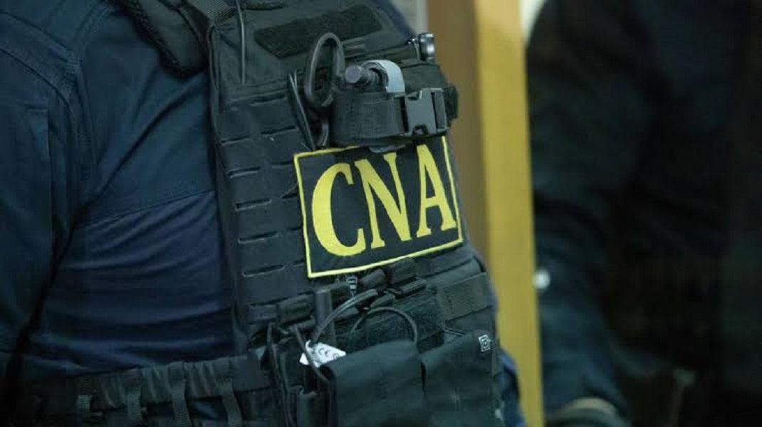 A promis eliberarea unui deținut în schimbul a 20.000 de euro. Suspectul a ajuns în izolatorul CNA