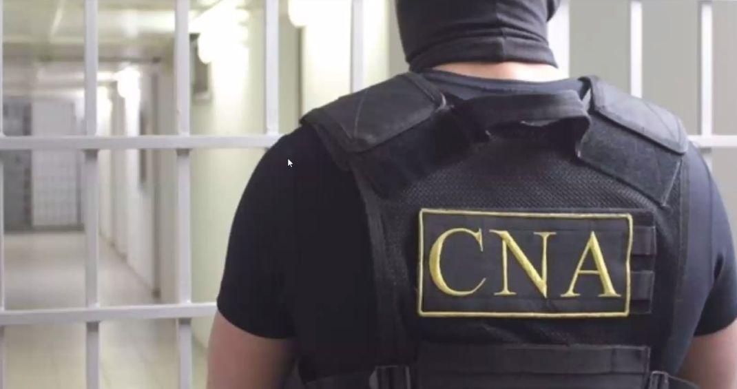Noi detalii în urma perchezițiilor de la Judecătoria Chișinău: un avocat și un angajat al instanței, reținuți într-un dosar de trafic de influență
