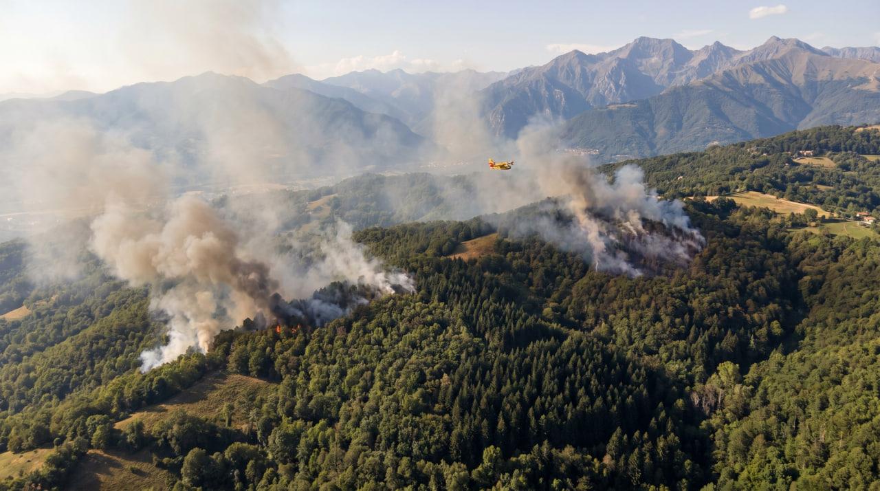 MAE avertizează românii care călătoresc în Italia. Cod portocaliu de incendii în Sardinia și cod galben în Sicilia