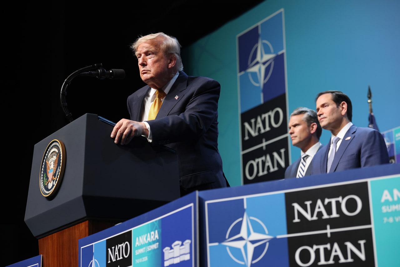 Financial Times: Schimbarea neașteptată de poziție a lui Trump față de Ucraina a calmat temerile aliaților NATO